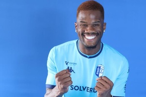 OFICIAL: Samuel Essende é reforço do Vizela por empréstimo do Caen