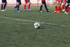 Jogador de 28 anos morre em campo após paragem cardiorrespiratória