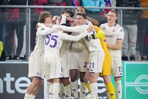 Liga Conferência Europa: Fiorentina, Palace e Mainz nos ‘quartos’, AEK elimina Celje, de Campelos