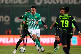 OFICIAL: Médio Samaris é reforço dos brasileiros do Coritiba