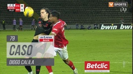 Liga Portugal Betclic: Santa Clara vs Benfica, Caso Diogo Calila, 79' (2024-2025)