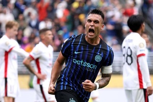 Inter Milão sofre mas vence Urawa Reds com golo nos descontos