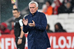 “O segundo golo acaba com o jogo” e Mourinho justifica triunfo encarnado