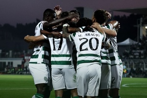 Trincão e Hjulmand garantem triunfo do Sporting na estreia da Liga