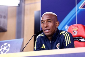 Talisca recorda títulos no Benfica e promete estar “ao mais alto nível”