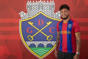 OFICIAL: Defesa central brasileiro Ygor Nogueira é reforço do Desp. Chaves
