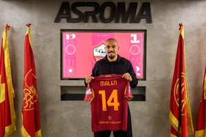OFICIAL: Donyell Malen deixa Aston Villa para reforçar Roma
