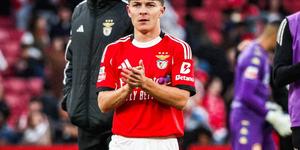 Mourinho lança o sétimo jogador da formação do Benfica